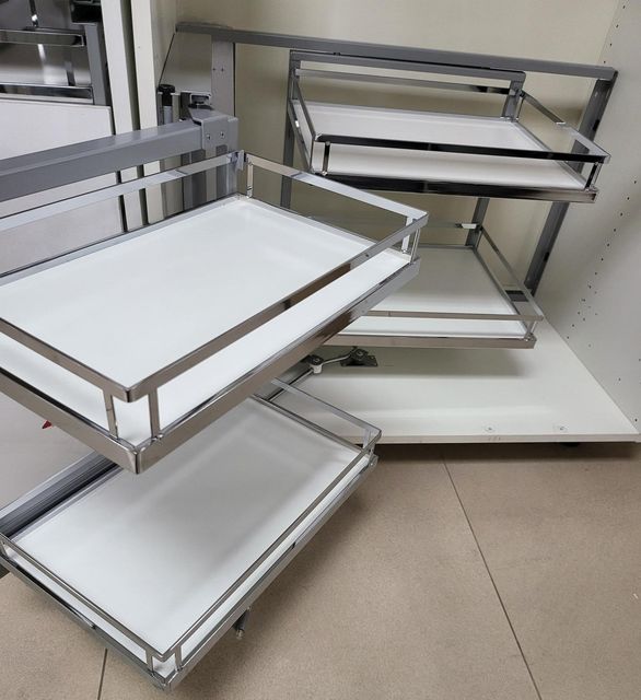 Blind Corner White Bottom with Metal Sides - WMC Series