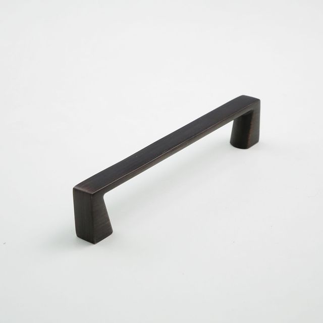 H-61702 Handle/Pull - Oil Brushed Finish